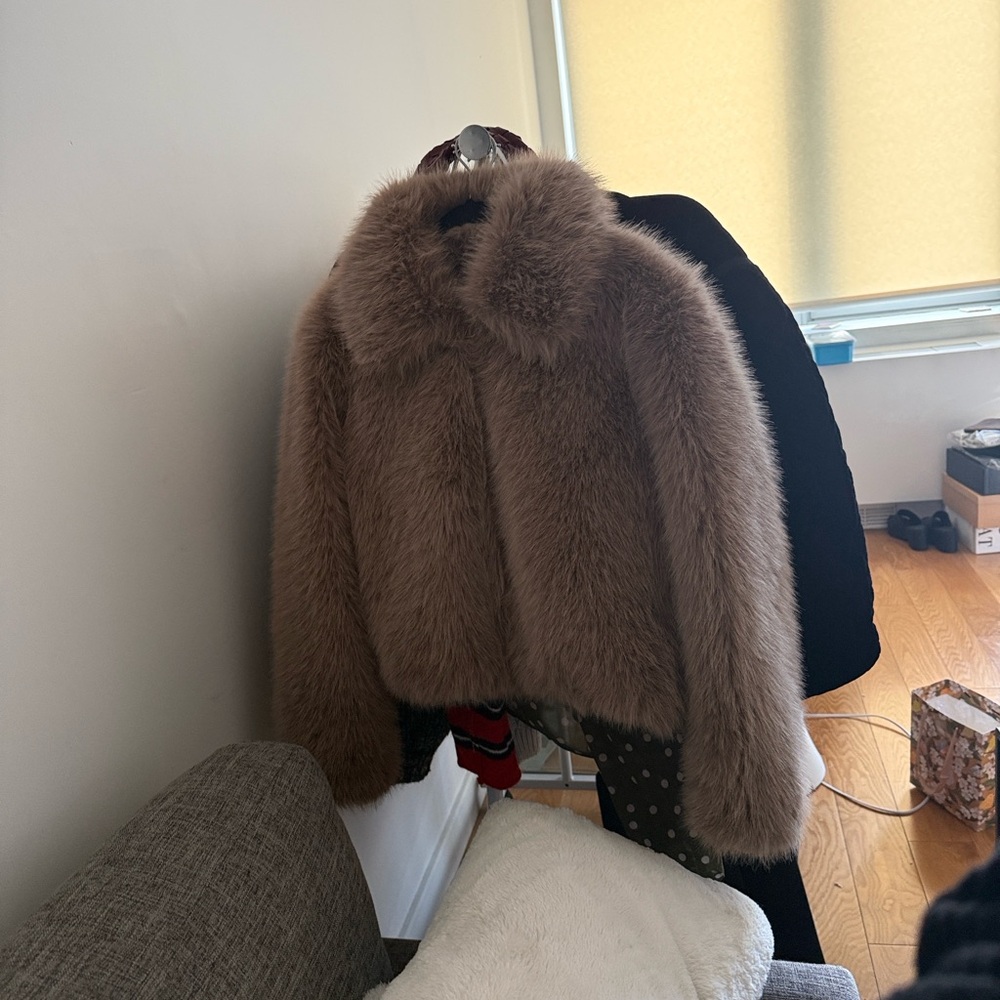 Sabrina Faux Fur Jacket - Picture 6 of 11